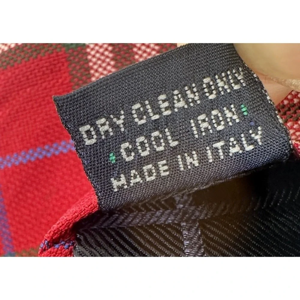 Burberry London Men's Classic Red Tartan Woven Plaid 100% Silk Neck TIE - Picture 4 of 5